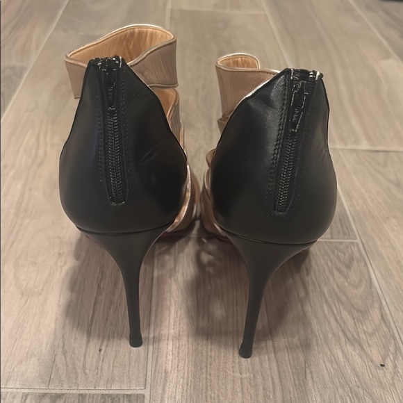 Christian Louboutin Women’s Tan and Black Heels Size 40 - Picture 4 of 7